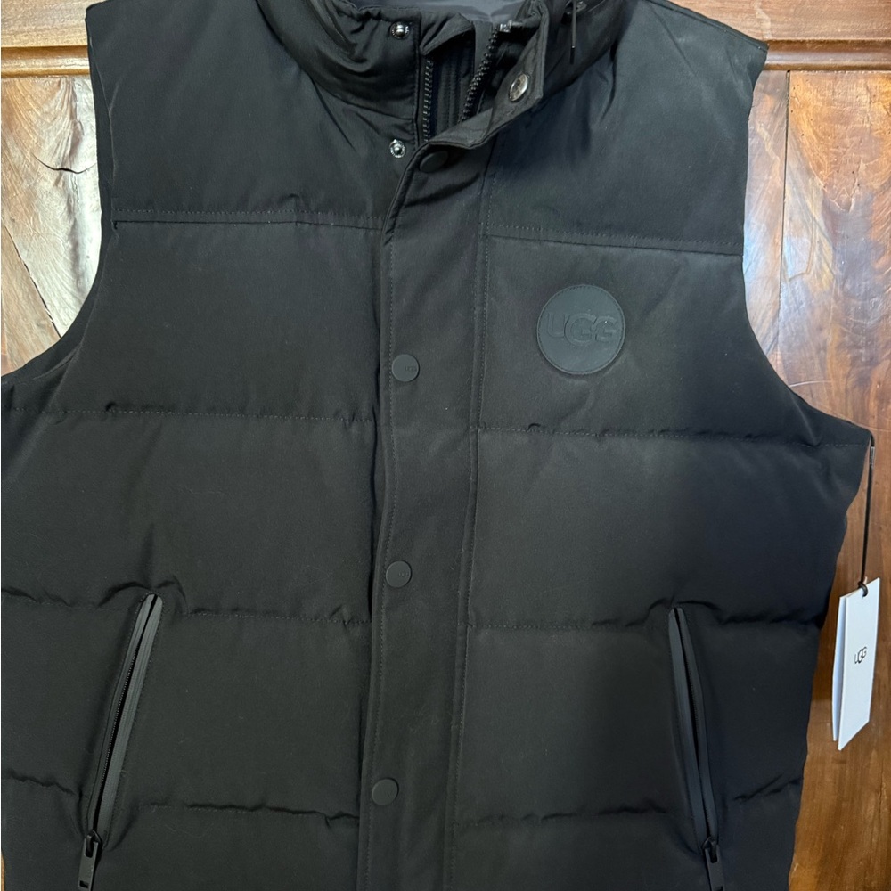 UGG Men's Dark Puffer Vest